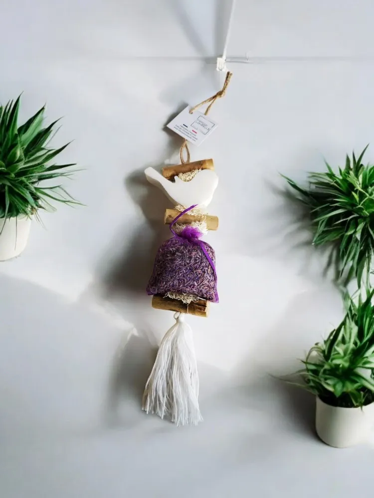 Savons - Tresse 1 Savon Oiseau Bergamote avec un sachet de lavandin - FABRIQUE LOMAELLE