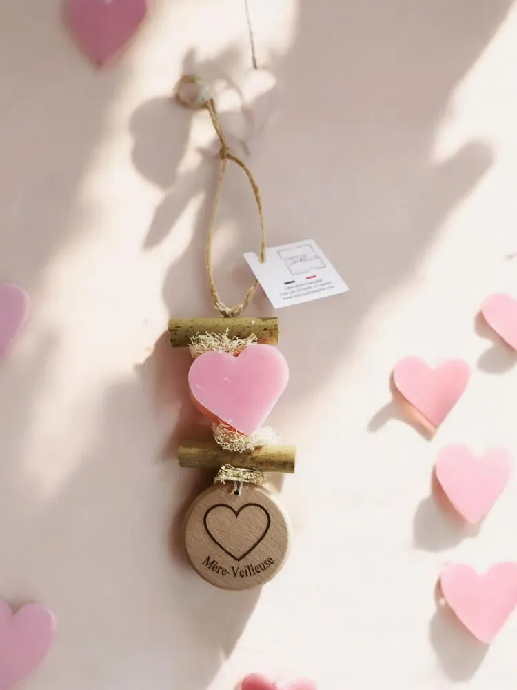 Savons - Tresse 1 Savon coeur Rose avec Rond Bois "Mère-veilleuse" - FABRIQUE LOMAELLE