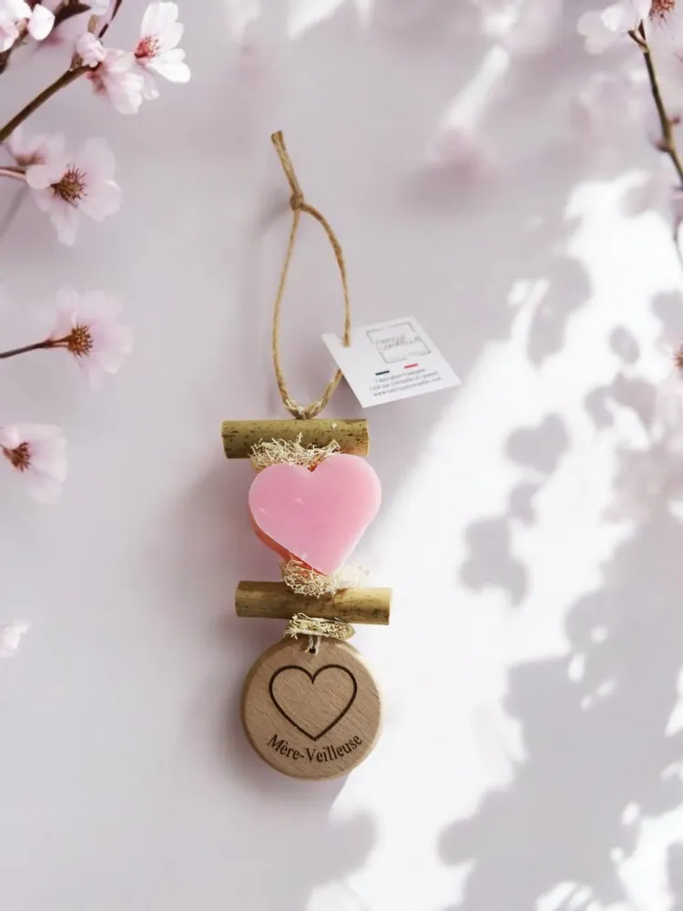 Savons - Tresse 1 Savon coeur Rose avec Rond Bois "Mère-veilleuse" - FABRIQUE LOMAELLE
