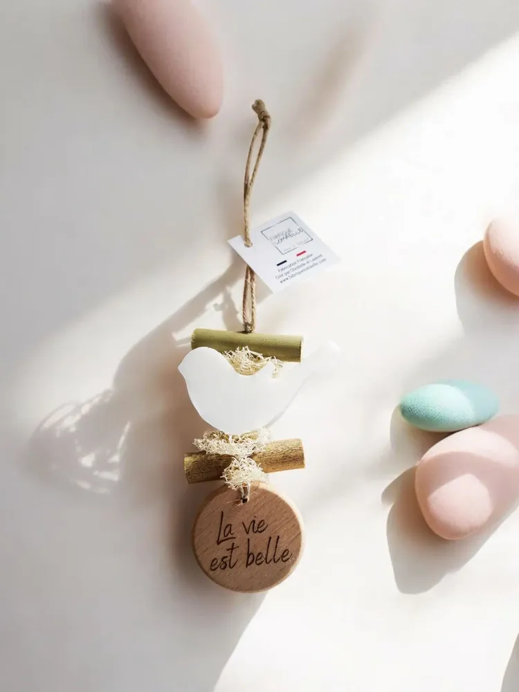 Soaps - Braided 1 Bergamot Bird Soap with Wooden Round "Life is Beautiful" - FABRIQUE LOMAELLE