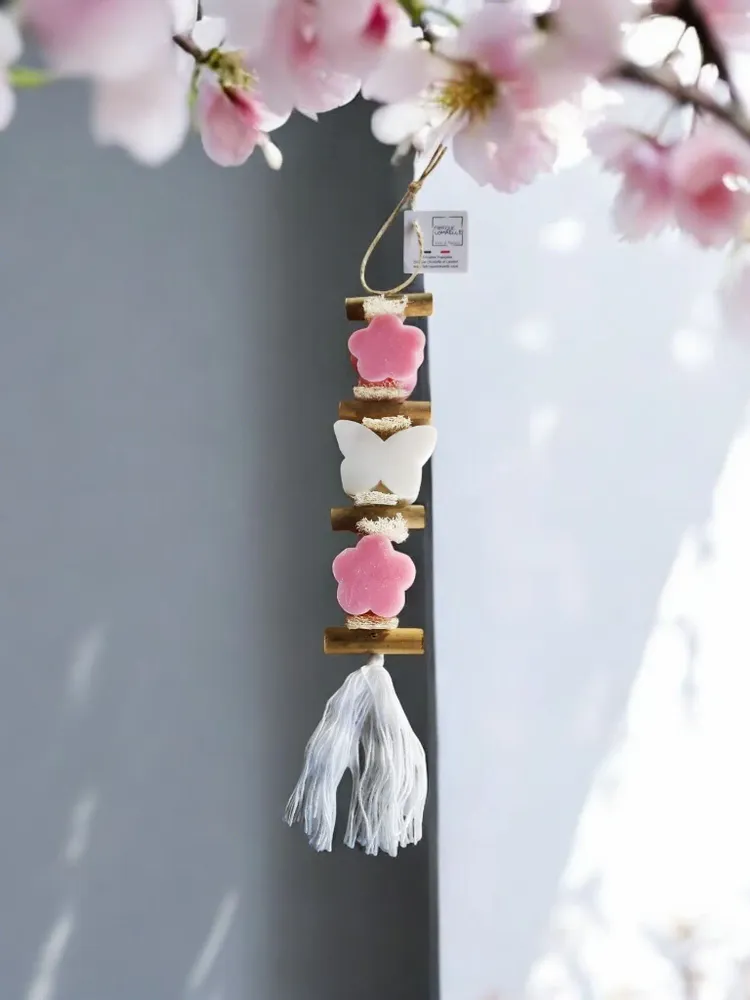 Savons - Tresse 1 Savon Fleur Rose 1 Savon Papillon Bergamote 1 Savon Fleur Rose - FABRIQUE LOMAELLE