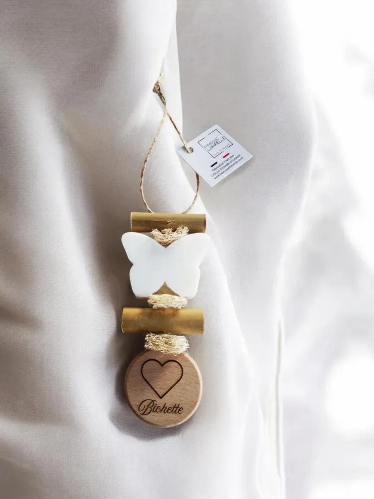 Savons - Tresse 1 Savon Papillon Bergamote avec Rond Bois "Bichette" - FABRIQUE LOMAELLE