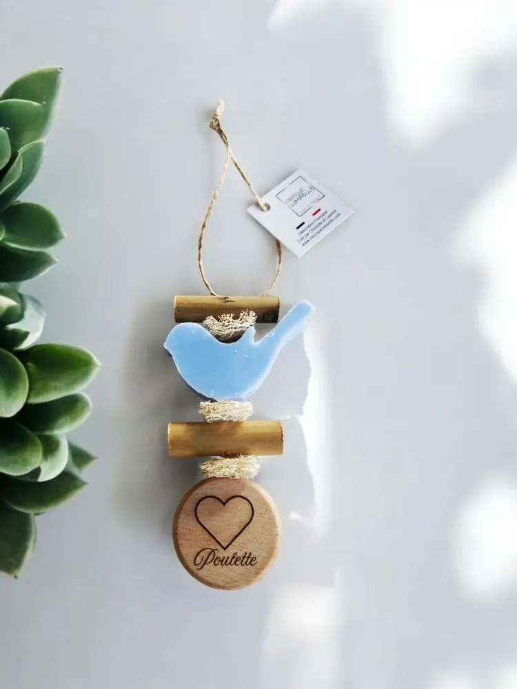 Savons - Tresse 1 Savon Oiseau Ecume avec Rond Bois "Poulette" - FABRIQUE LOMAELLE