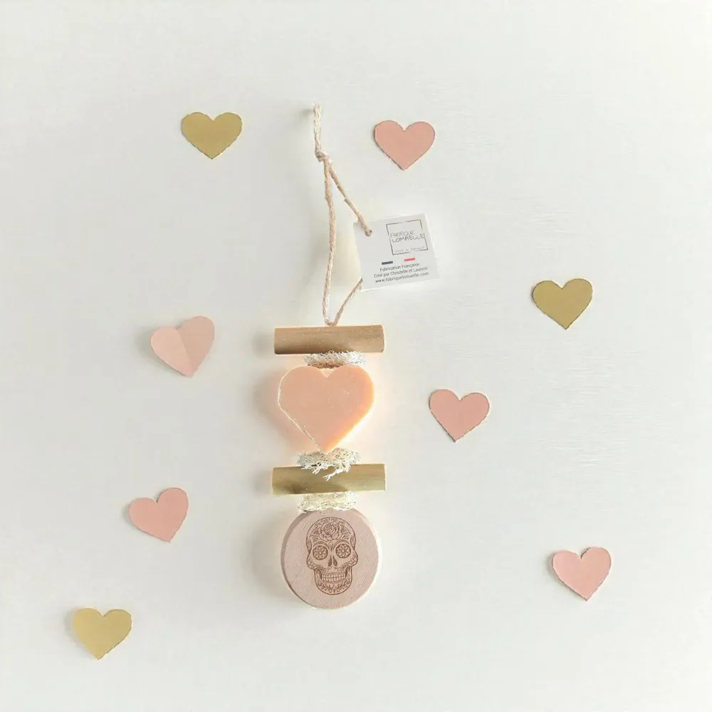 Savons - Tresse 1 Savon Cœur Fleur d'Oranger avec Rond bois Gravé "Tête de Mort Mexicaine" - FABRIQUE LOMAELLE