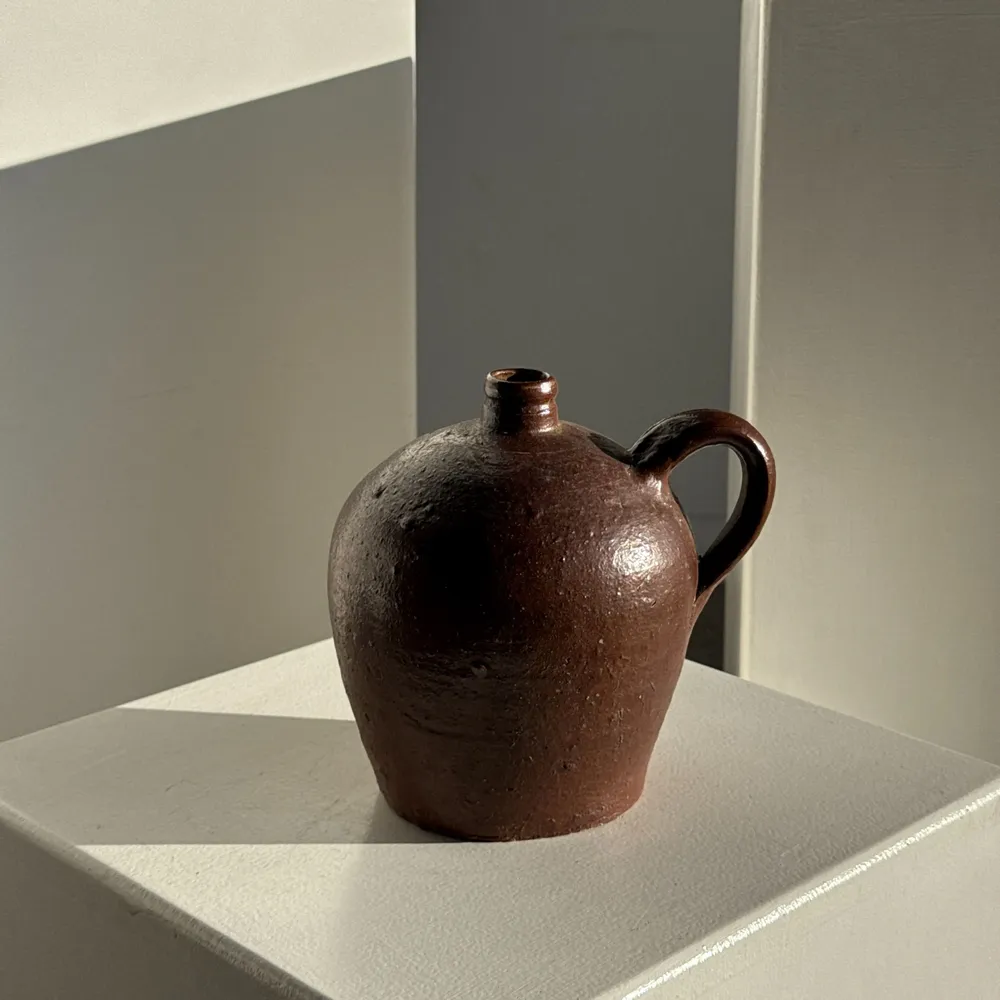 Vases - Jarre ronde en grès brun brillant H17 - OFFICE OBJETS