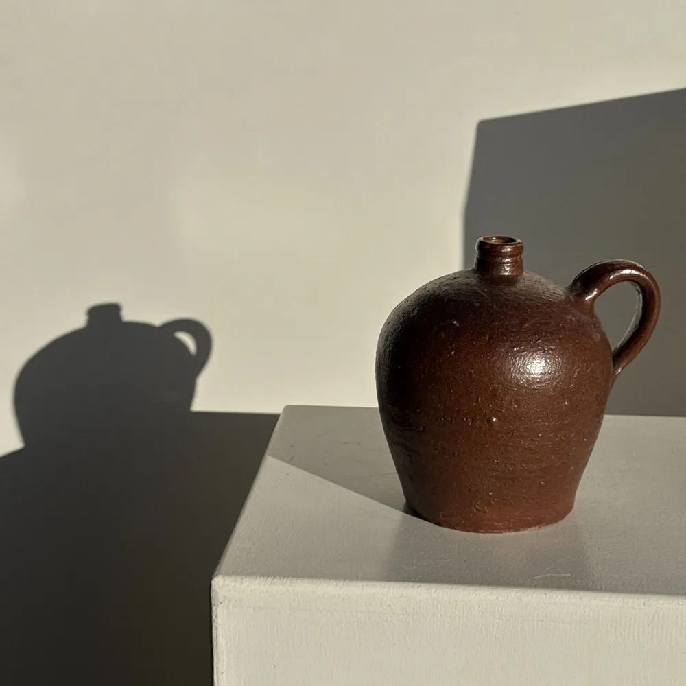 Vases - Jarre ronde en grès brun brillant H17 - OFFICE OBJETS