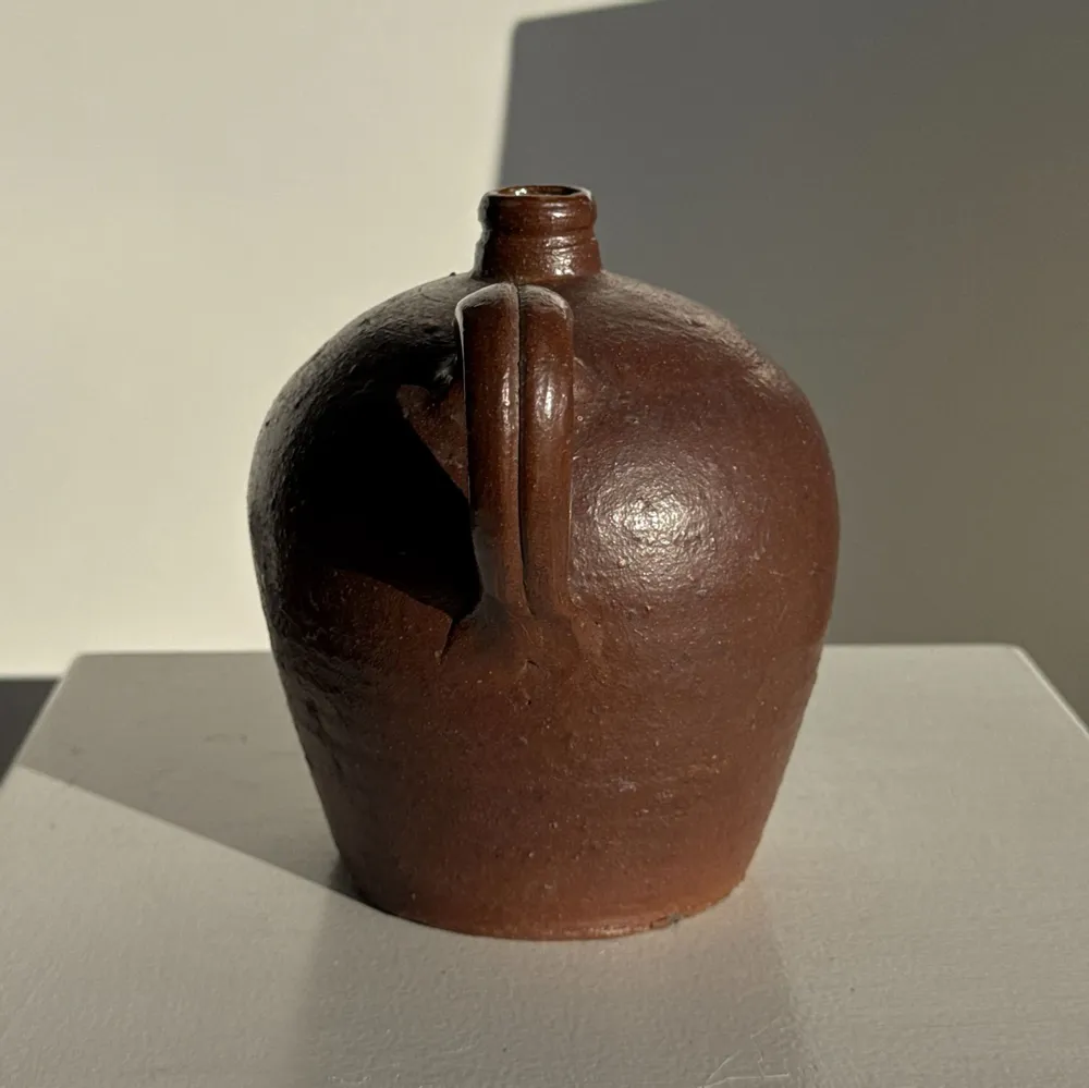 Vases - Jarre ronde en grès brun brillant H17 - OFFICE OBJETS