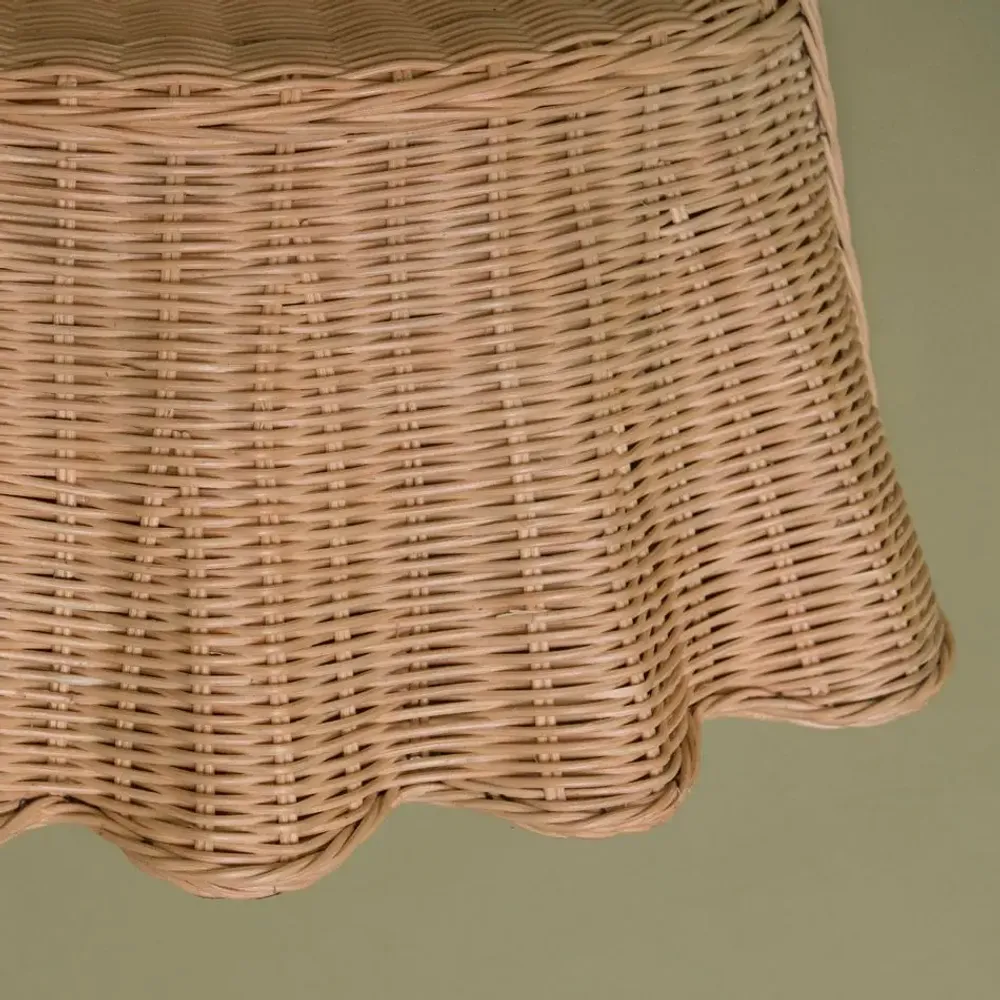 Autres tables  - TABLE D'APPOINT FLOTTANTE FESTONNÉE EN ROTIN - MAHE HOMEWARE