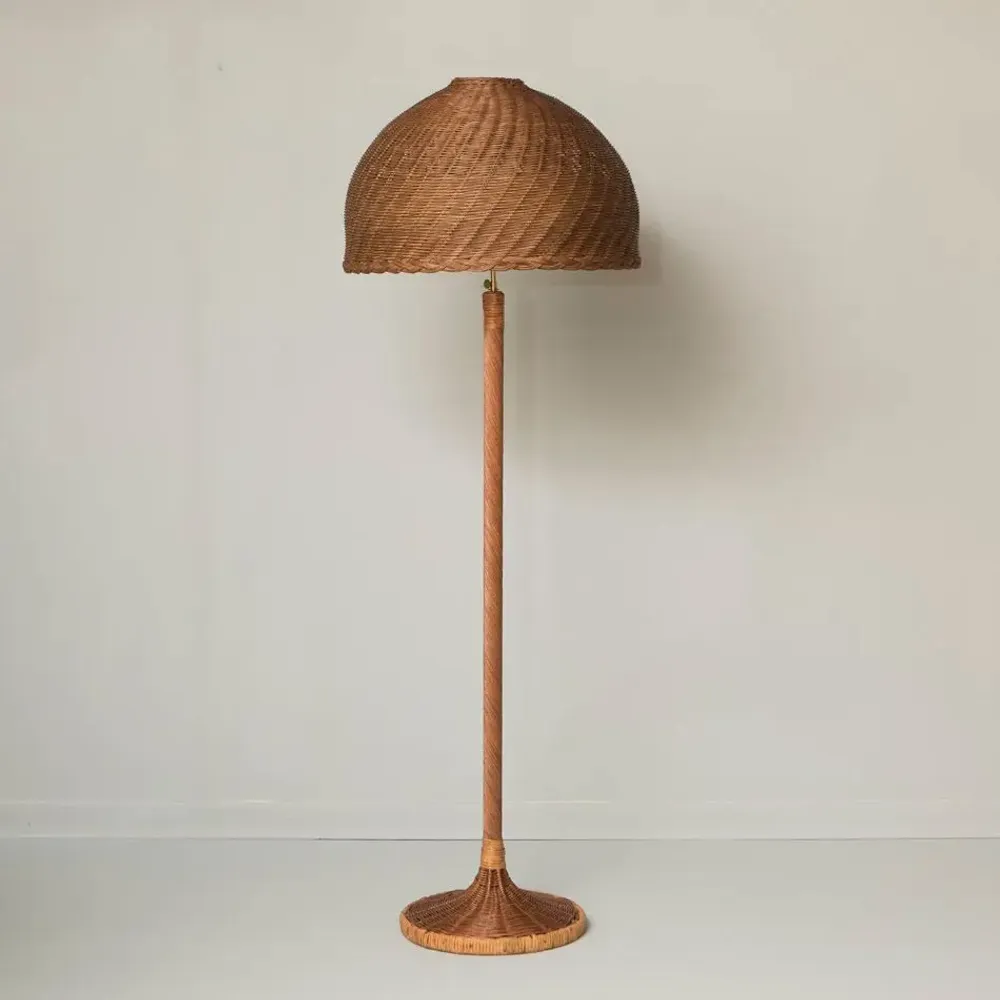 Lampadaires - LAMPADAIRE À BASE TORSADÉE EN ROTIN - MAHE HOMEWARE