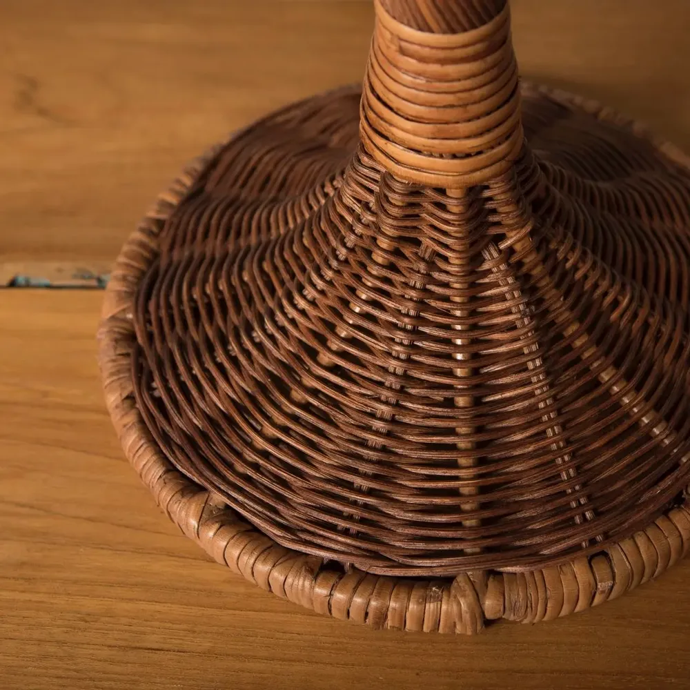 Lampes de table - LAMPE DE TABLE À BASE TORSADÉE EN ROTIN - MAHE HOMEWARE