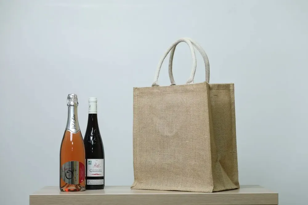 Bags and totes - Customizable jute bottle bag – JUT 4 - MEME BERNADETTE (FEEL-INDE)