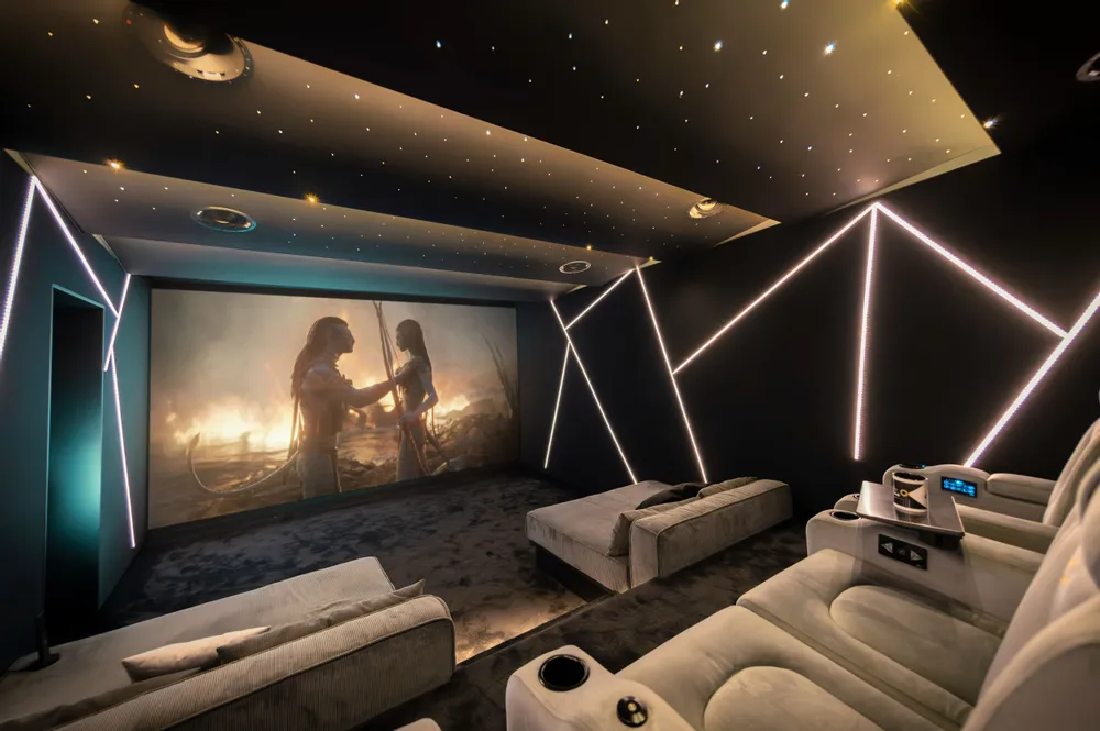 Settees - 26m² movie theater - L'EXODIA - MYCINÉ