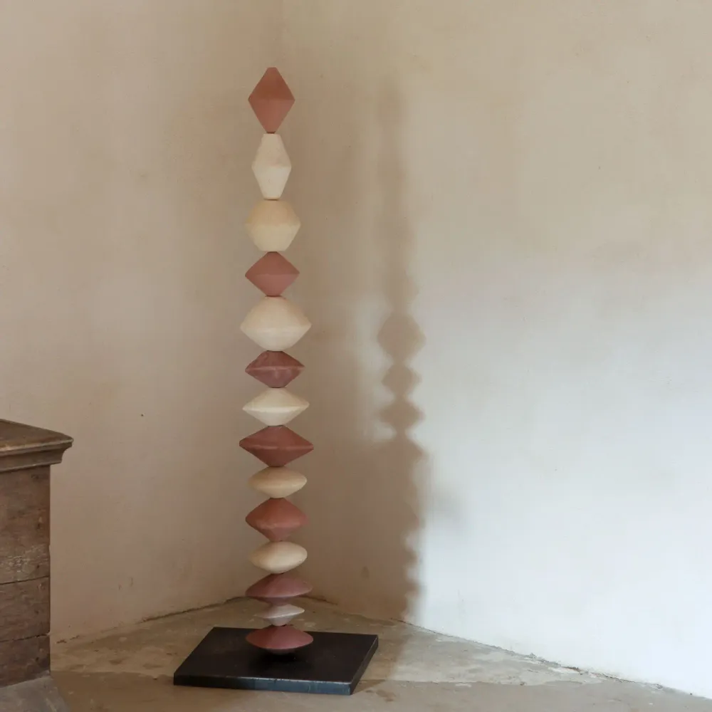 Design objects - Totem made of ceramic pieces customised - STUDIO WILD ORANGE