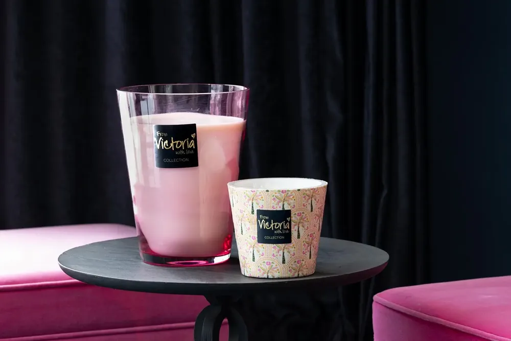 Candles - Shiny Pink Candle - VICTORIA WITH LOVE COLLECTION