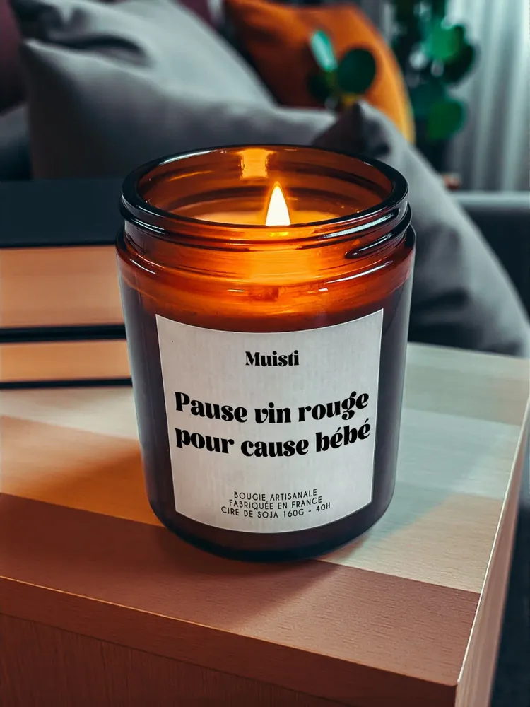 Objets de décoration - Bougie Parfumée - Pause vin rouge pour cause bébé - Musc blanc – 160g - MUISTI