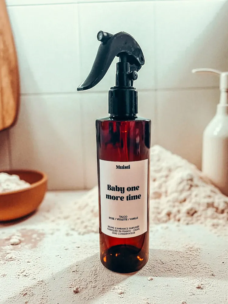 Home fragrances - Room mist - Baby one more time - Rose, Violet, Vanilla scent - 250ml - MUISTI