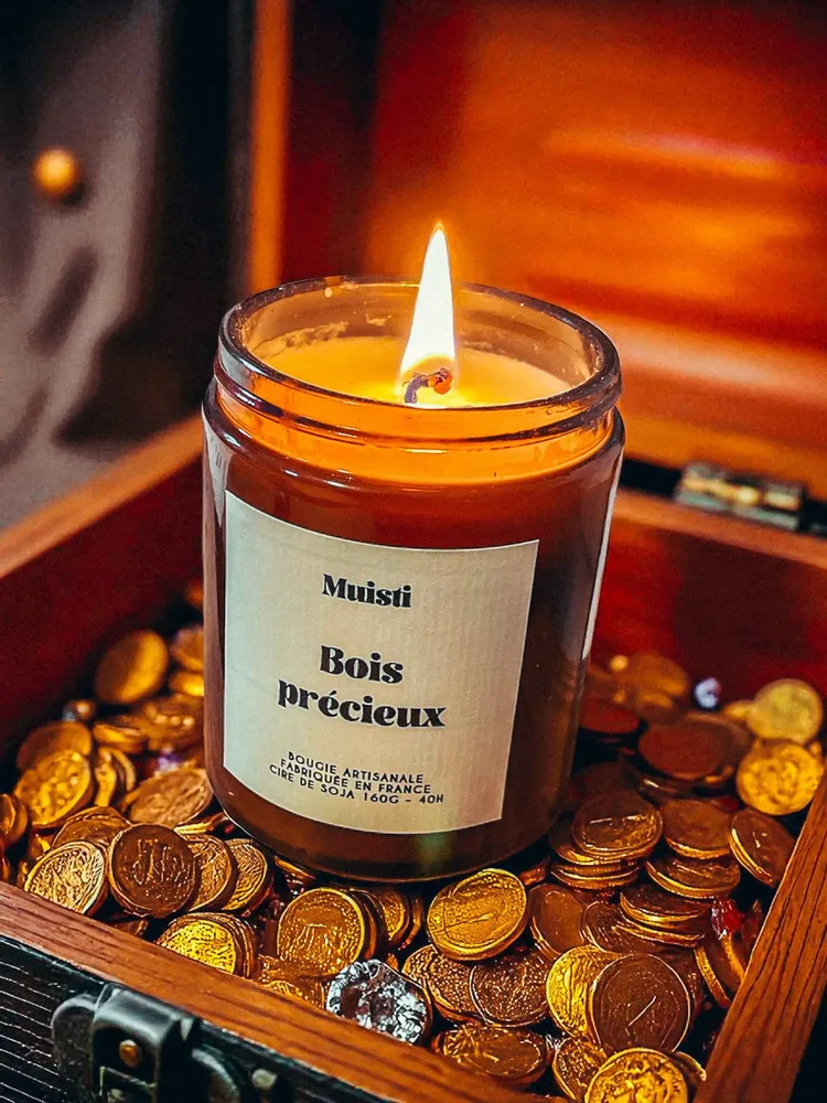 Carterie - Bougie Parfumée Bois Précieux – Cire de soja - 160g - MUISTI