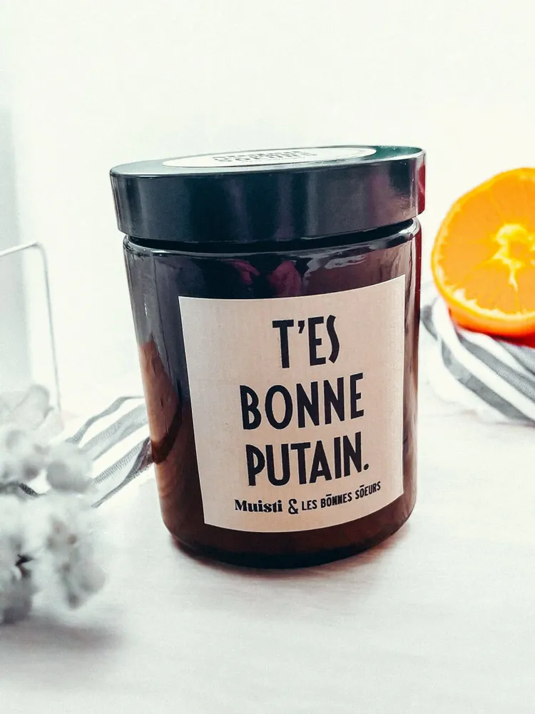 Objets de décoration - Bougie Muisti & LBS - T'es bonne putain – Parfum Bois Précieux – 160g - MUISTI
