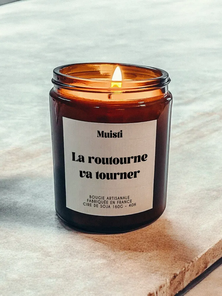 Objets de décoration - Bougie Parfumée - La routourne va tourner - Musc blanc – 160g - MUISTI