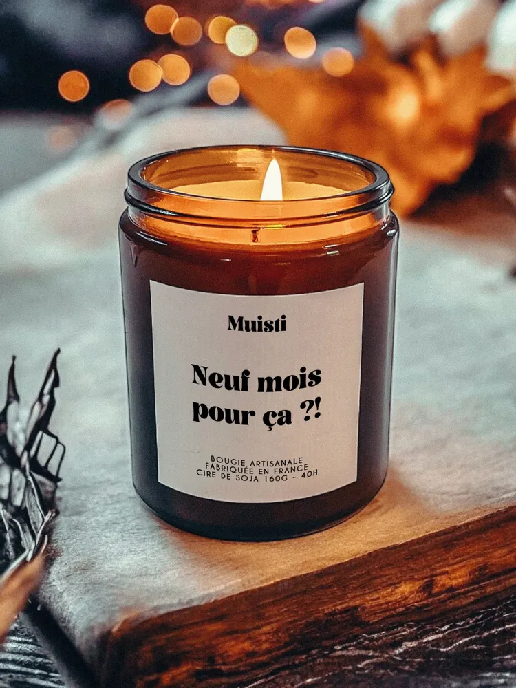 Objets de décoration - Bougie Parfumée - Neuf mois pour ça ?! - Musc blanc – 160g - MUISTI