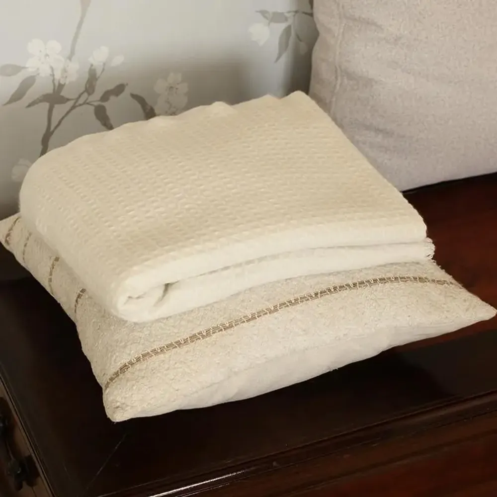 Throw blankets - Pure Cashmere Waffle Throw Blanket - Kai - PASHMA