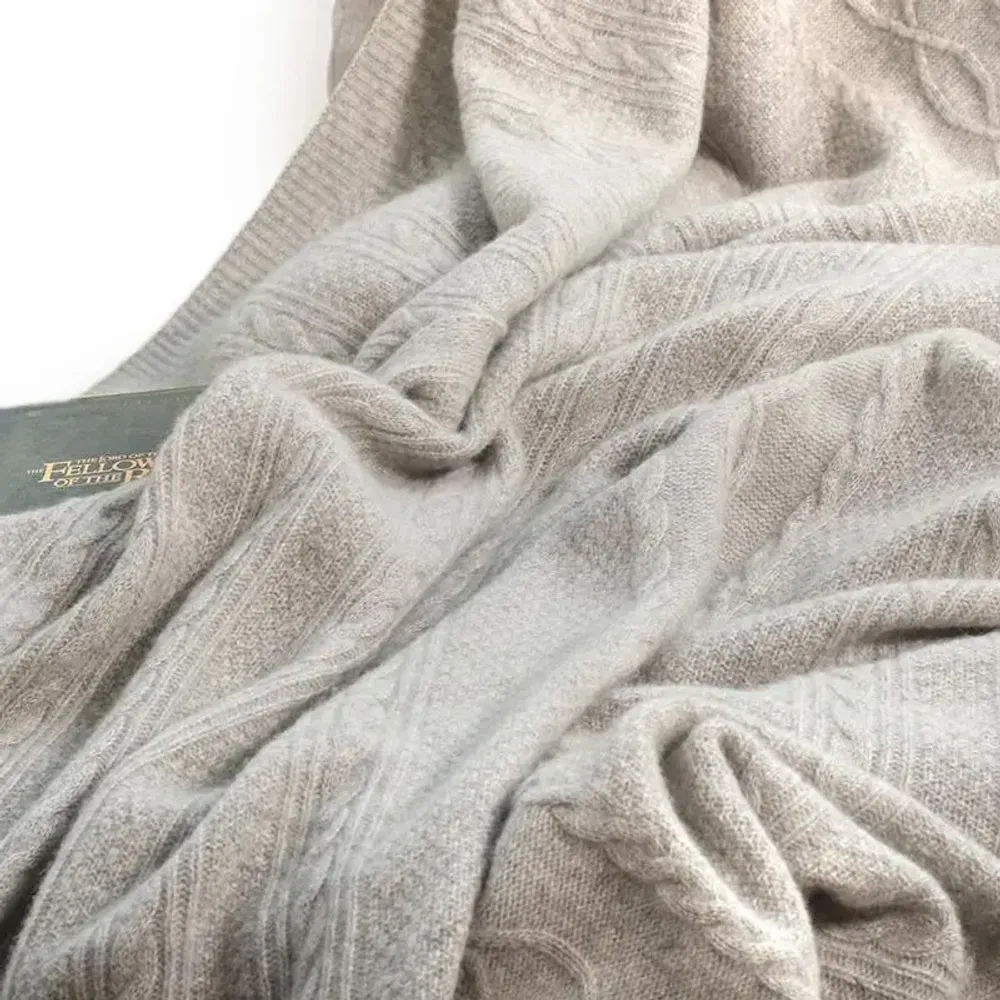 Throw blankets - Cable Knit Cashmere Throw : Theodore - PASHMA