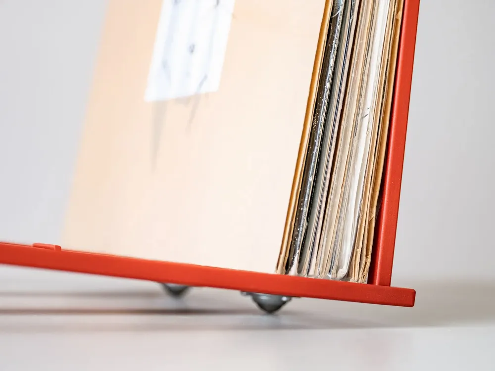 Boîtes de rangement  - Caisse mobile pour disques vinyles : porte-disques moderne à roulettes - DESIGN ATELIER ARTICLE