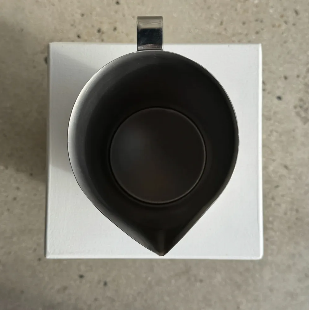 Carafes - Large silver plated jug H20 D14.5 - OFFICE OBJETS