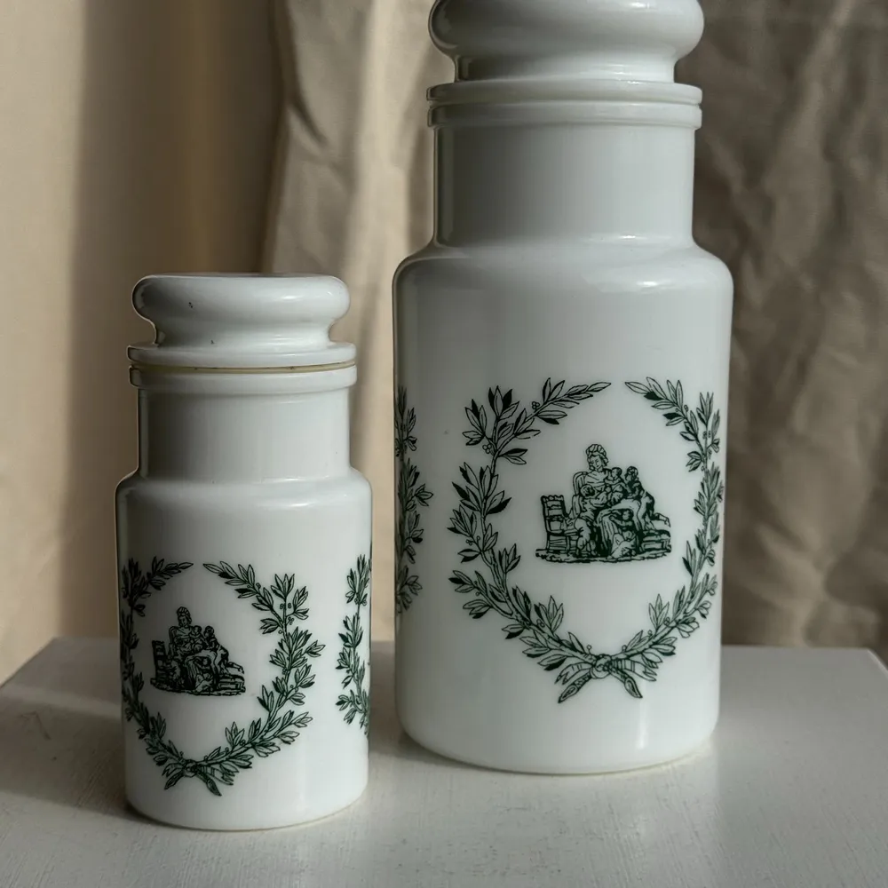 Objets de décoration - Duo de flacons en verre blanc motifs verts italiens - OFFICE OBJETS