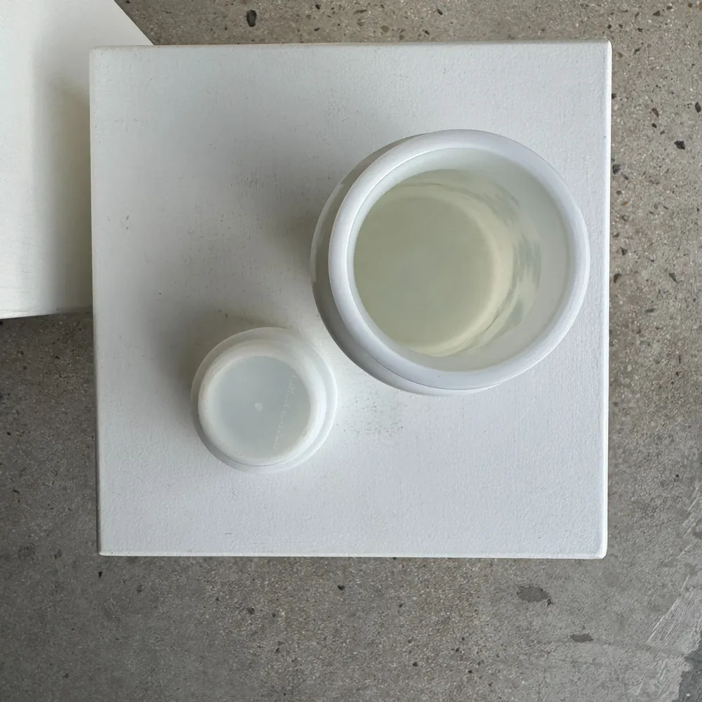 Objets de décoration - Duo de flacons en verre blanc motifs verts italiens - OFFICE OBJETS