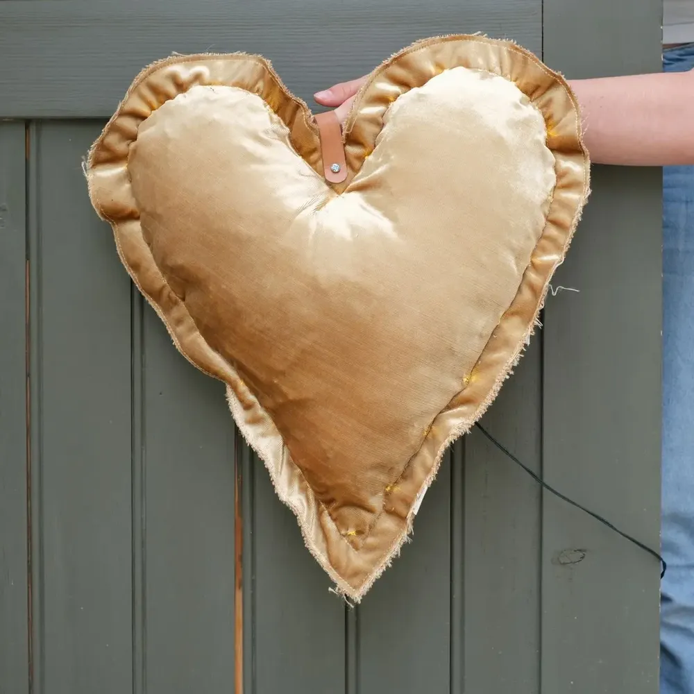 Decorative objects - Coeur lumineux DORE - ROSE VELOURS