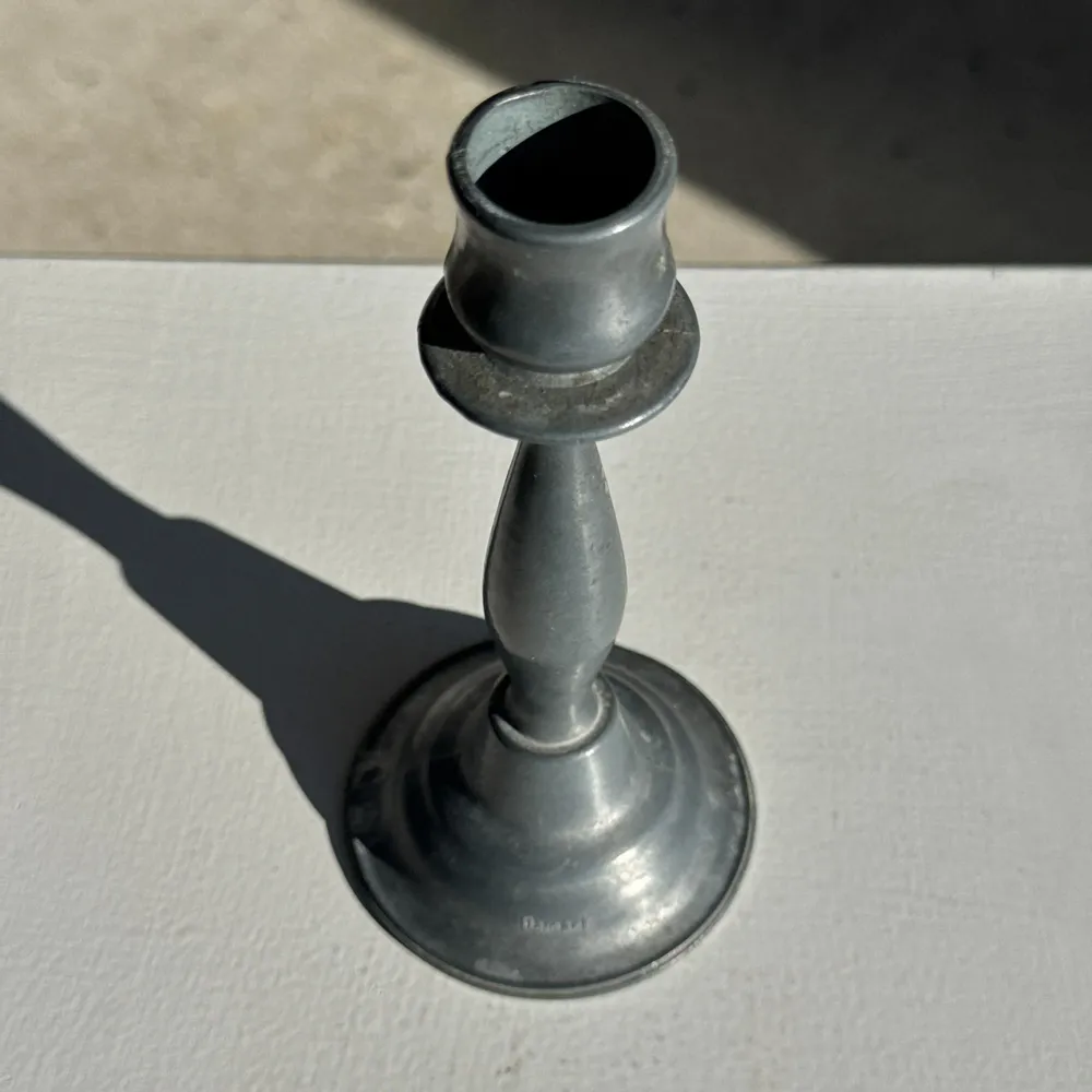 Objets de décoration - Paire de petits bougeoirs fins en étain H15,5 - OFFICE OBJETS