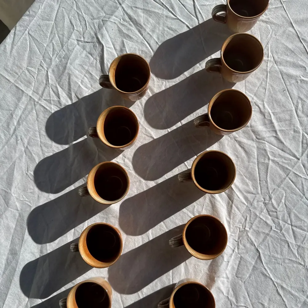 Tasses et mugs - Lot de 11 tasses à café en grès à anse - OFFICE OBJETS