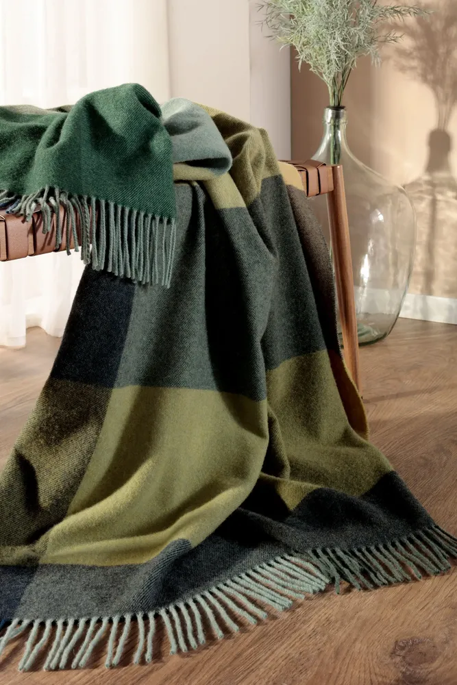 Throw blankets - Throw Cashmere - Pleasant - BIEDERLACK