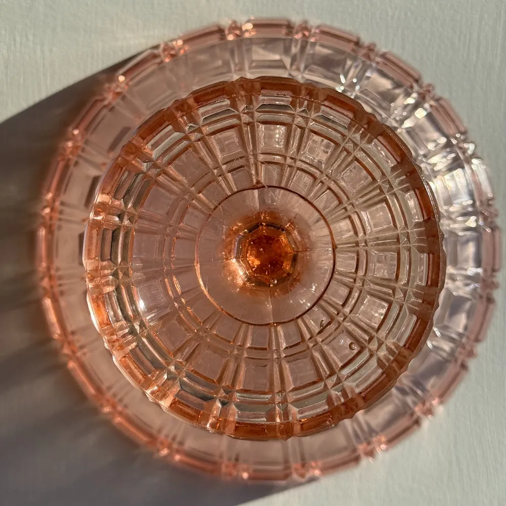 Platter and bowls - Pink glass bowl with pedestal H20 D 15.5 - OFFICE OBJETS