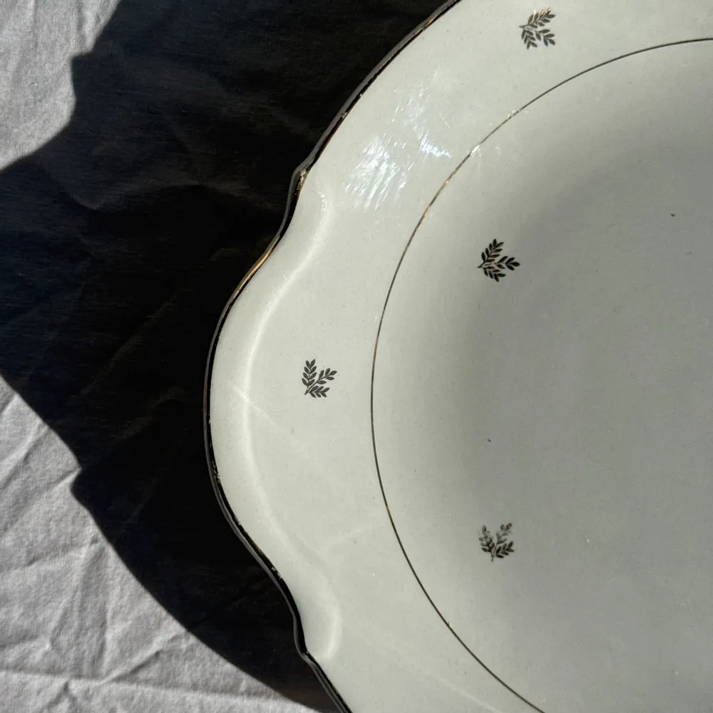 Platter and bowls - Antique pie dish with 2 handles golden wheat patterns D28 - OFFICE OBJETS