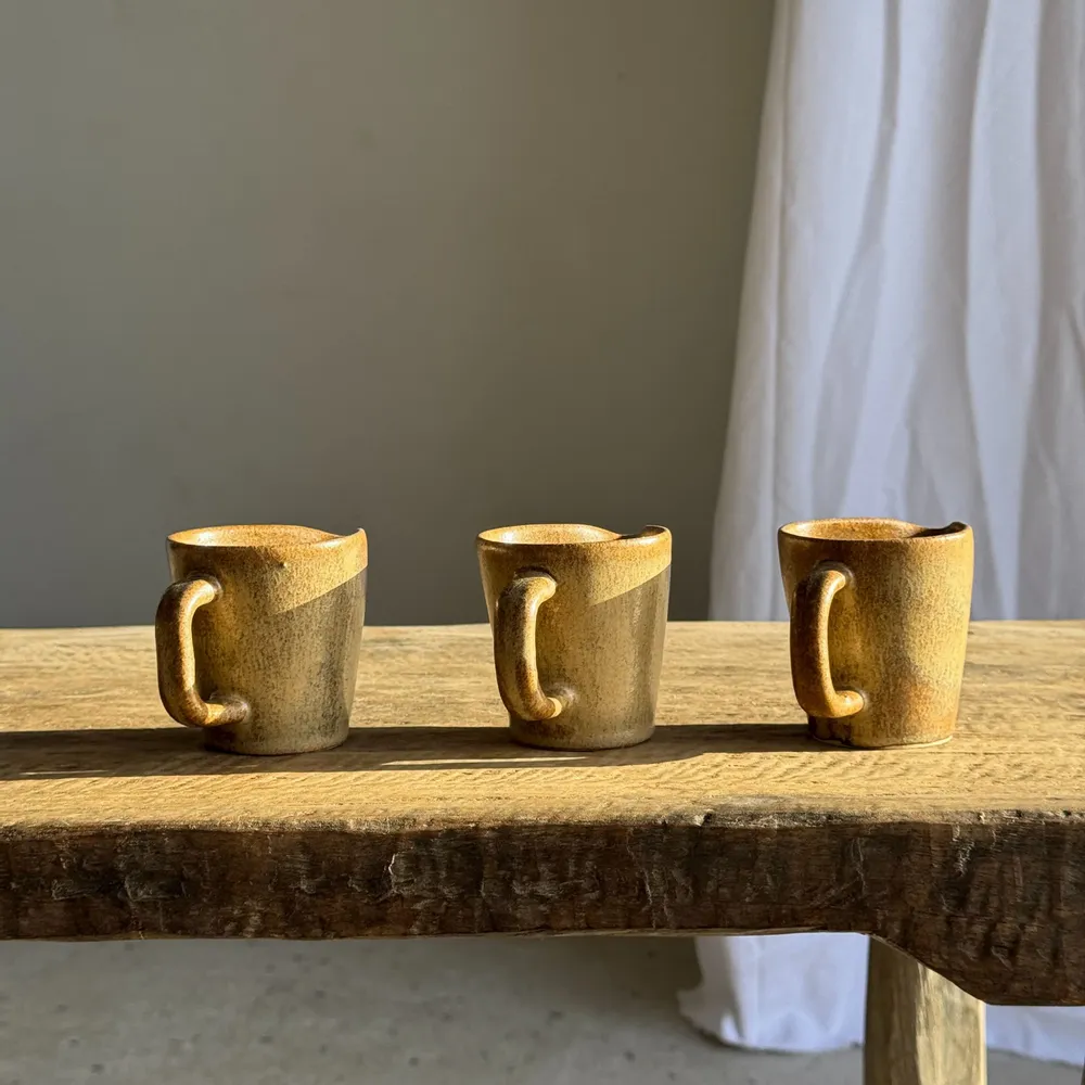 Tea and coffee accessories - Set of 3 small stoneware jugs or milk jug H8 D8.5 - OFFICE OBJETS