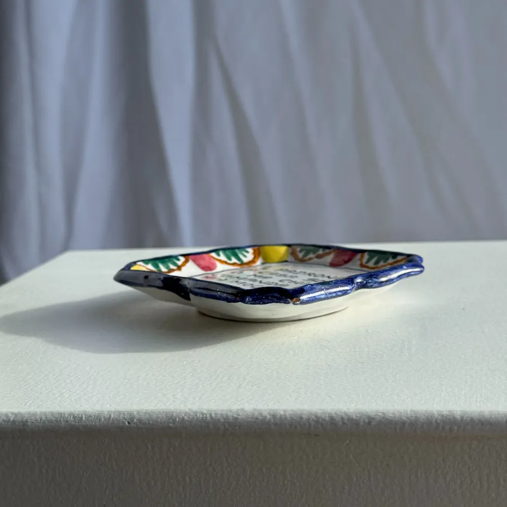 Decorative objects - Small Italian ashtray: il padrone di casa sono io ma chi comanda e m - OFFICE OBJETS