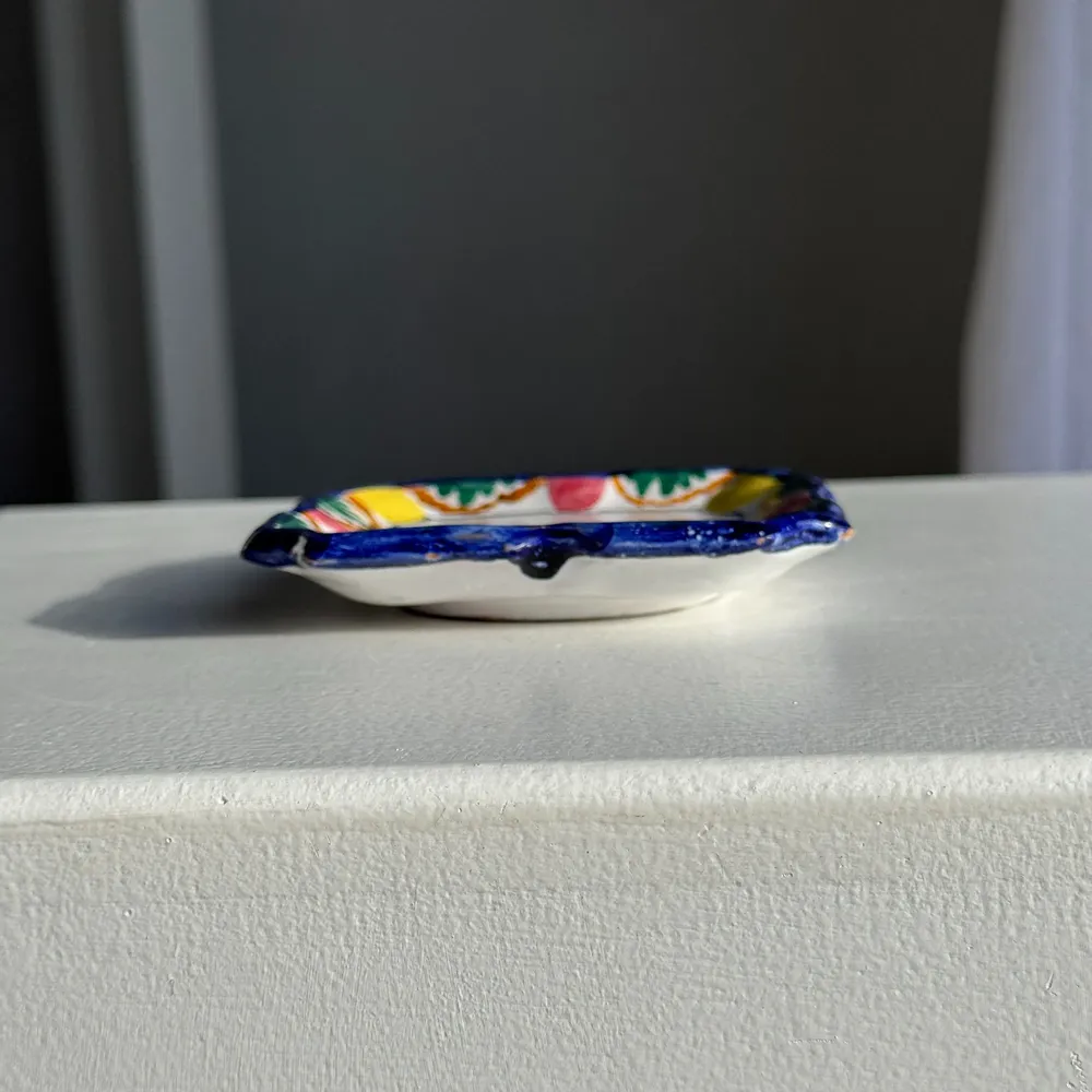 Decorative objects - Small Italian ashtray: il padrone di casa sono io ma chi comanda e m - OFFICE OBJETS