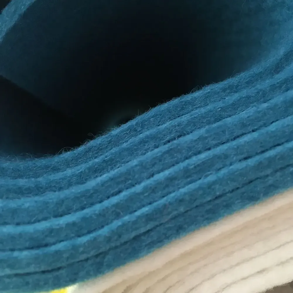 Papiers peints - Feutrine avec l'épaisseur 10mm - HOLLANDFELT