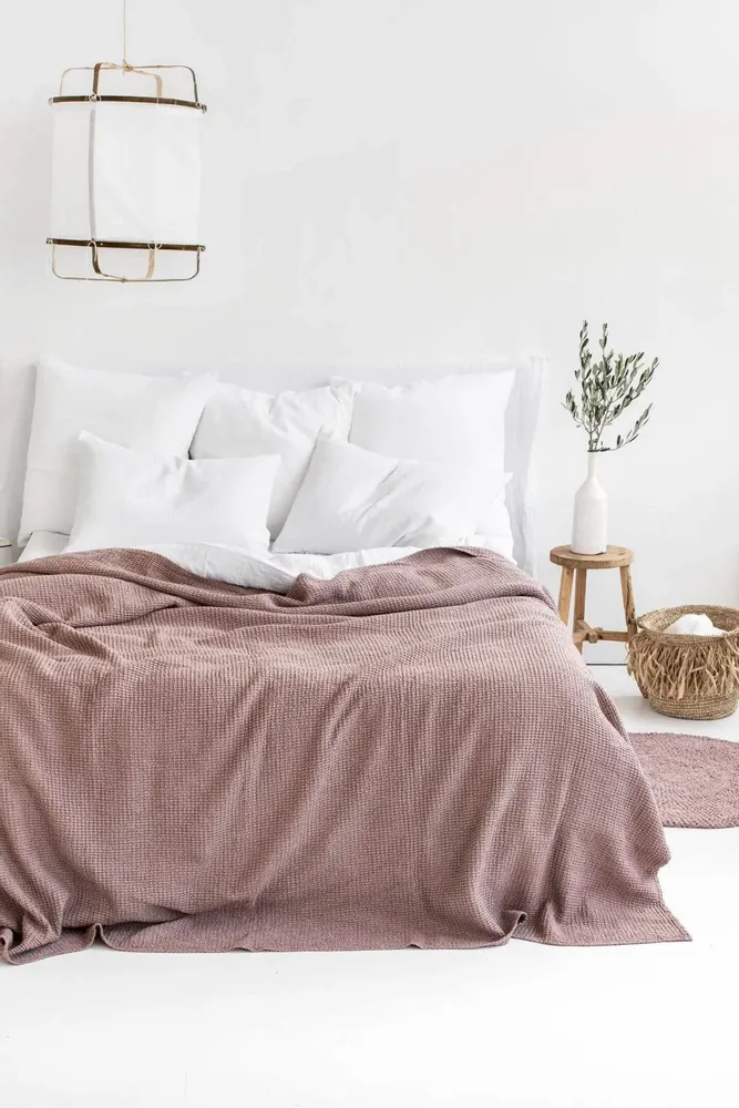 Linge de lit - Couverture gaufrée en lin couleur bois de rose - MAGICLINEN