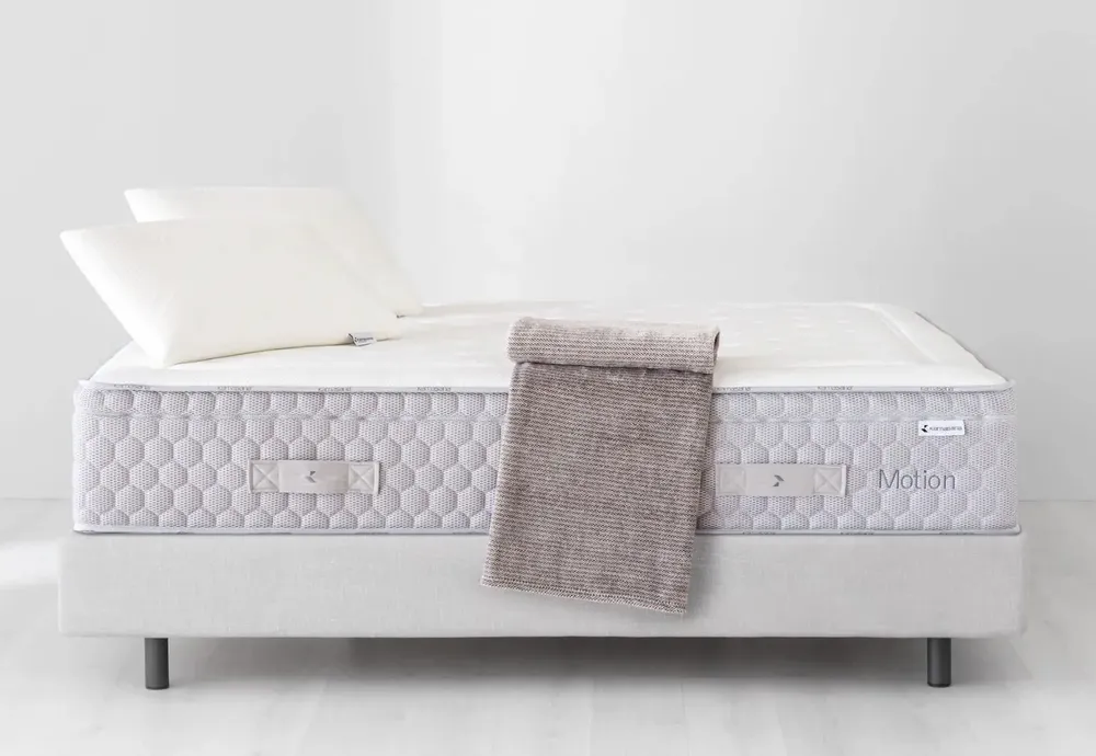 Hotel bedding - Motion Premium Mattress wth 7 anatomical zones - KAMASANA