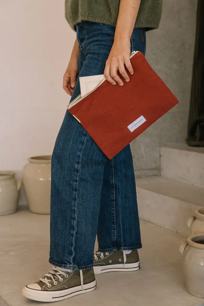 Pochettes - Grande pochette en toile de coton bio. - LES PENSIONNAIRES