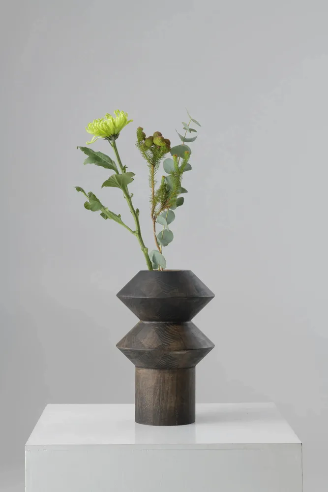 Hotel bedrooms - MODULA OAK | Tectonic Wooden Vases - TIVOLI