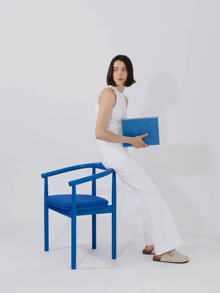 Chairs for hospitalities & contracts - CALM Chair | Award-Winning Minimalist Design - TIVOLI