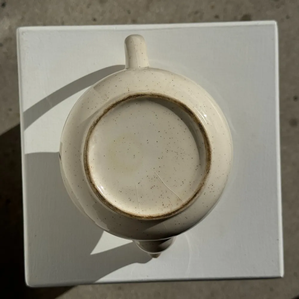 Tea and coffee accessories - Cream earthenware coffee pot with Café H19\ t lettering - OFFICE OBJETS