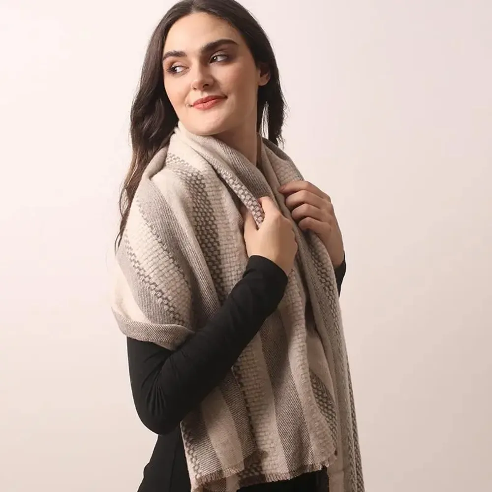 Foulards et écharpes - Écharpe tissée en cachemire - PASHMA