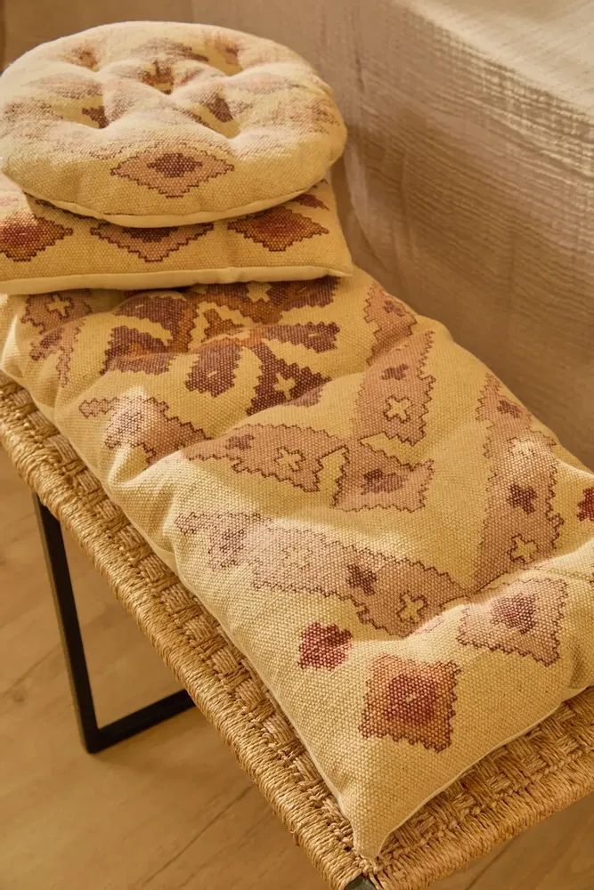 Comforters and pillows - CHAIR CUSHIONS - CALMA HOUSE