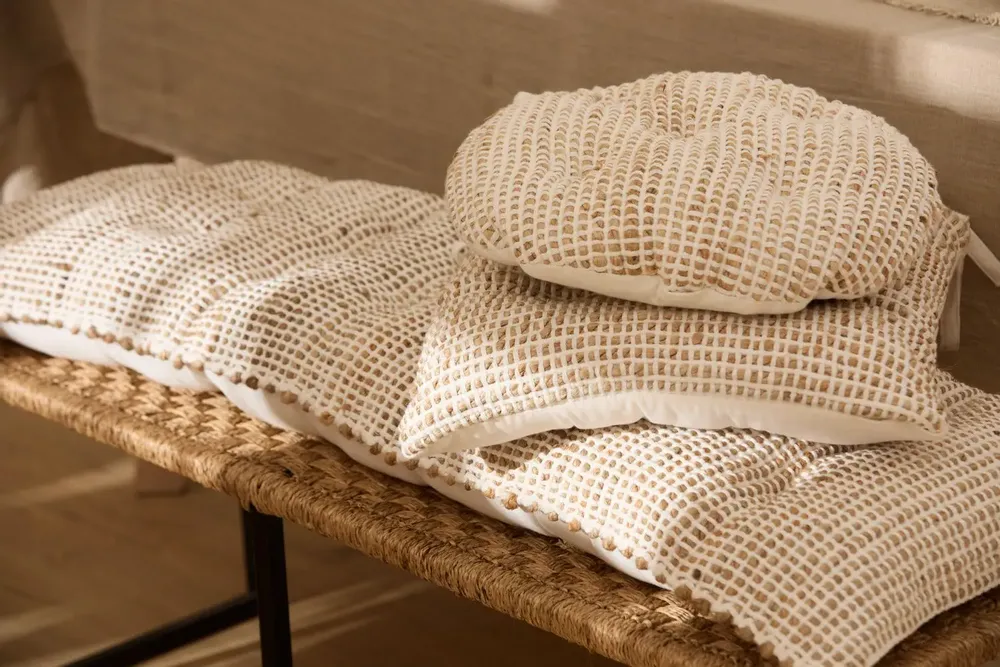 Comforters and pillows - CHAIR CUSHIONS - CALMA HOUSE