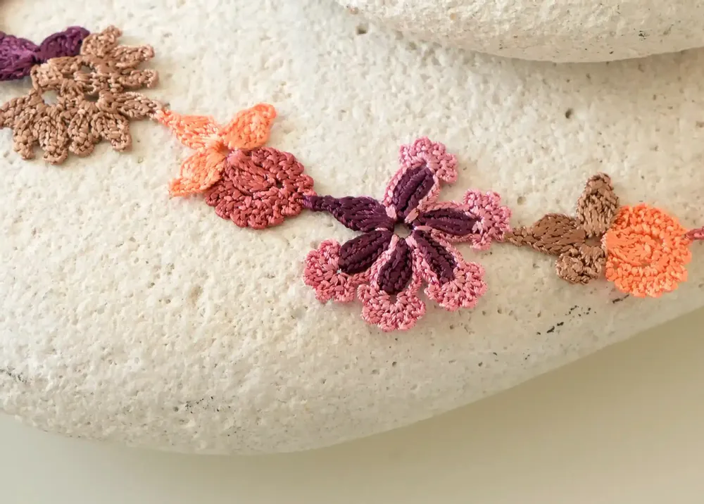 Jewelry - LACE CHOKER NECKLACE, FLORAL PATTERN, BLOOM PATTERN. - KARAWAN AUTHENTIC